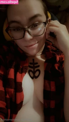 darnisha.e [ darnisha-e ] - Black amp White  showthelove