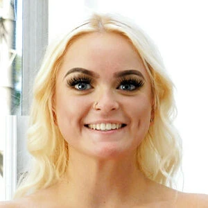 Alexis Blond