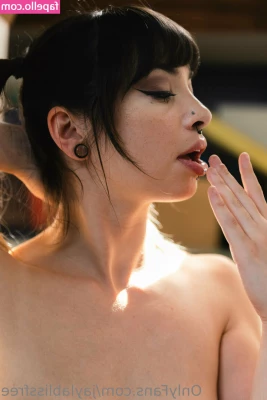 jaylablissfree - Ein Bild für den Feiertag   hast du Lust es dir anzusehen