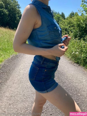 scarlett.bell [ scarlett-bell ] - Its always such a great feelin  prettyfeet springready newbie Tell me