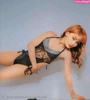 sexytriana_22 [ sexytriana-22 ] - Today s reddit posts plus extras  I really love how these fullbacks