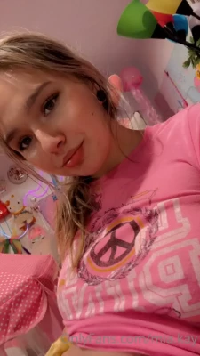  [ mia-kay ] - #賤種 的存在 就是被 #玩弄 和 #羞辱 得你一文不值 