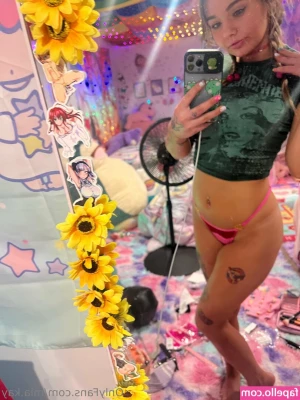 Mia Kay [ mia-kay ] - there is an explicit pic of the three of us in your messages (free!)