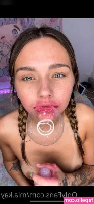 Mia Kay [ mia-kay ] - If you don t want to tip and fancy buying me a gift then I have items