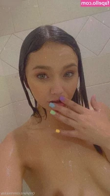 Mia Kay [ mia-kay ] - All lubed up in the shower, your cum feels so warm on my skin 🧴 
