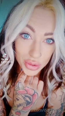 daniifoxxx - Que rico día de piscina y con una vista impresionante