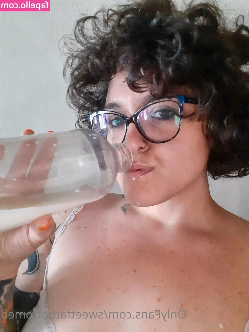 sweetfatbottomed - Do my lips seem big to you  or would you like them to be bigger