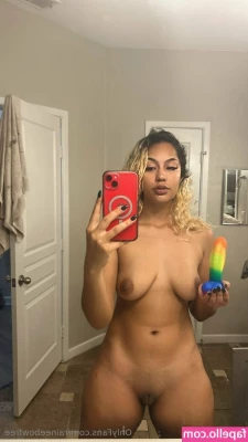 raineebowfree - Needing someone to pull this skirt up and fuck me from behind