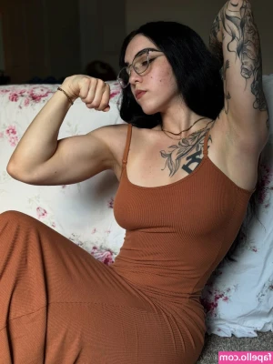 Amberthevalkyrie - This monster toy gets fucked so good today... I squeeze as much of it