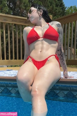 Amberthevalkyrie - body paint