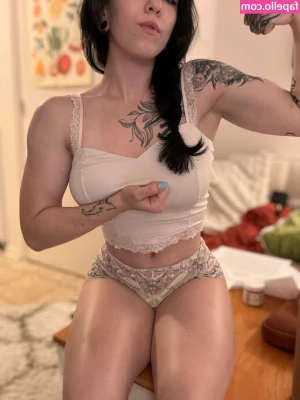 Amberthevalkyrie - If you like it doggy style  you know where I am  Birmingham Alabama