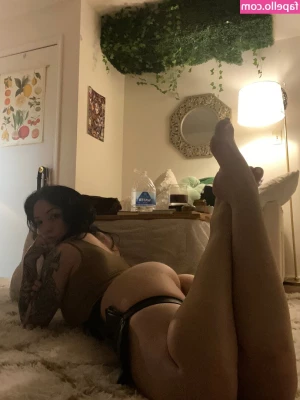 Amberthevalkyrie - Who needs a cup holder when you have boobs like mine