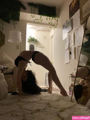 Amberthevalkyrie - I need some cuddle rn