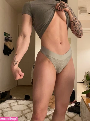 Amberthevalkyrie - I m cold  can I cover up now daddy