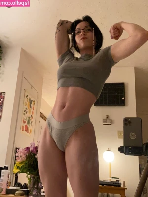 Amberthevalkyrie - I am so grateful for the time I got to spend with   NaomiWildman3