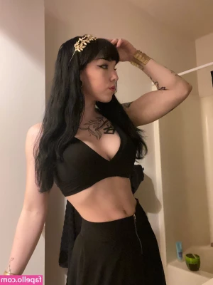 Amberthevalkyrie - Late Night Cum Milking