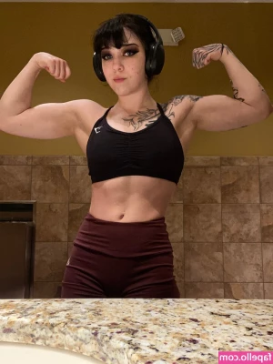 Amberthevalkyrie - Nice penis dont chu think