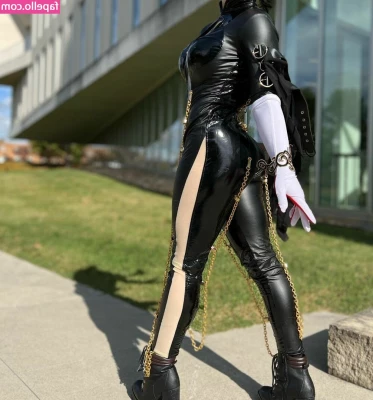 Amberthevalkyrie - I’ll be your escape any day babe 🖤