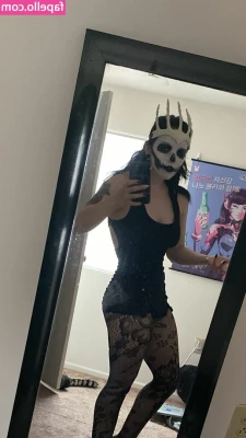 Amberthevalkyrie - Send me your requests for customs  I plan on doing these tomorrow