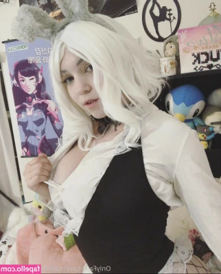 Amberthevalkyrie - I have so much fun playing with my toes