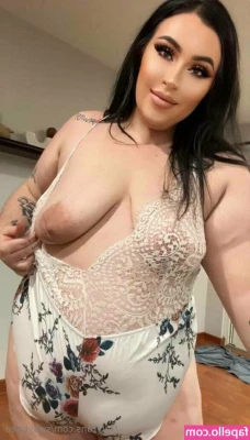 swaybaee - Up close view of my Bikini that fits my Slit!