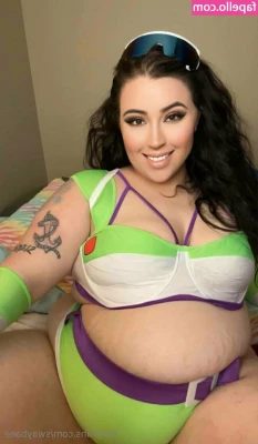 swaybaee - What would you like to see go in this mouth