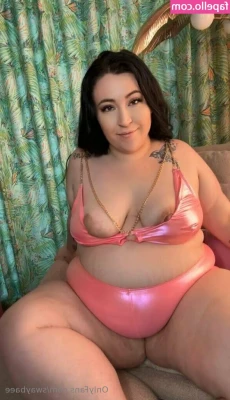 swaybaee - Baby, she's bored. Can you pop my pussy?