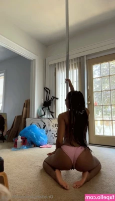 wolfe_izzy [ wolfe-izzy ] - Quieres saber más de mi  Sígueme y te muestro cómo puedo hacerte