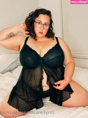 janejackman - Soon   Pronto  pabloysebas Want to see it earlier  Send me DMQuieres