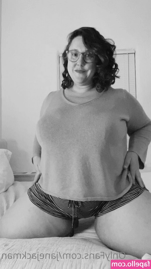janejackman - I love being so cute!!! it really makes life so fun! 🩷 DM