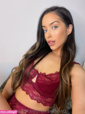 thickbrunettefree - If you haven t bought any content don t even bother dming me lol