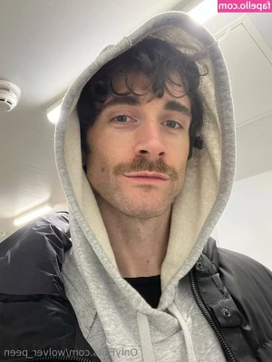 wolver_peen [ wolver-peen ] - What’re you guys up to today? (;