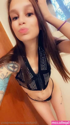 hannahfperry - What are your plans for the weekend babe