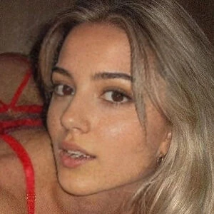 Mia Scott