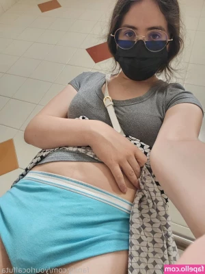 yourlocalfuta - Who wanna suck my heels part 1