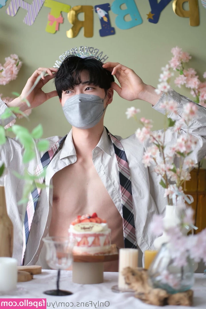 yuuki_kinchiku [ yuuki-kinchiku ] - Sending out the topless version of that previous video !!