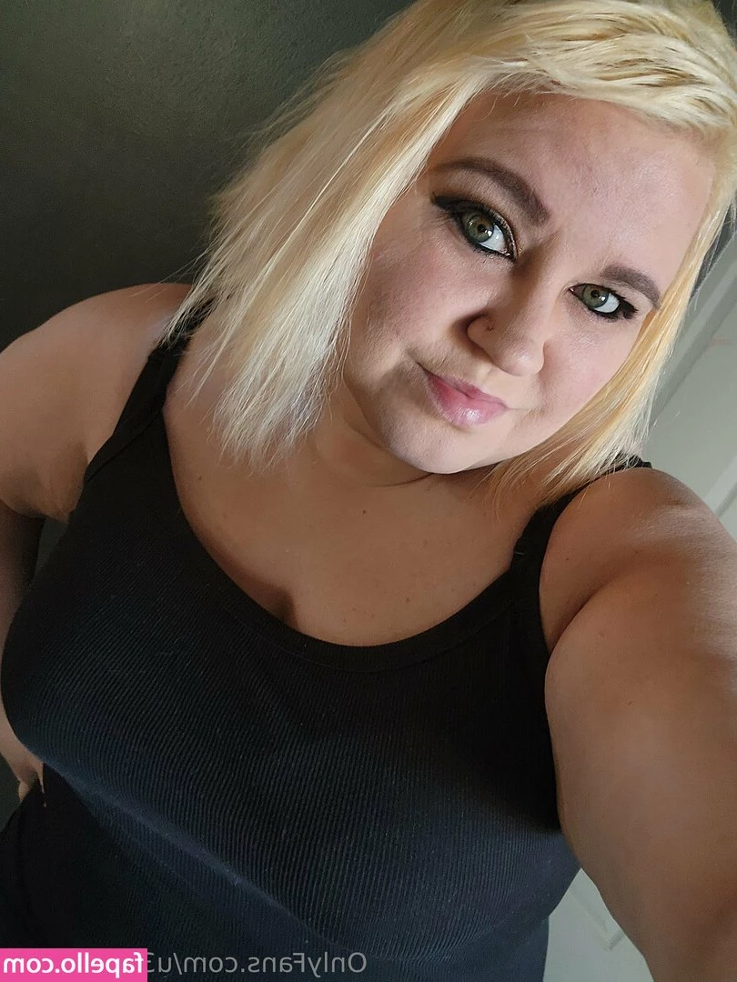 u387865074 - How do I look? 💋