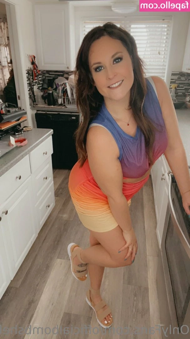 officialbombshellblaze - Feet  pinktoes  footfetish