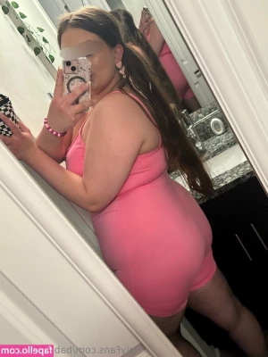 baby.cakes333 [ baby-cakes333 ] - Going golfing today  send me some love for a sexy video    Happy