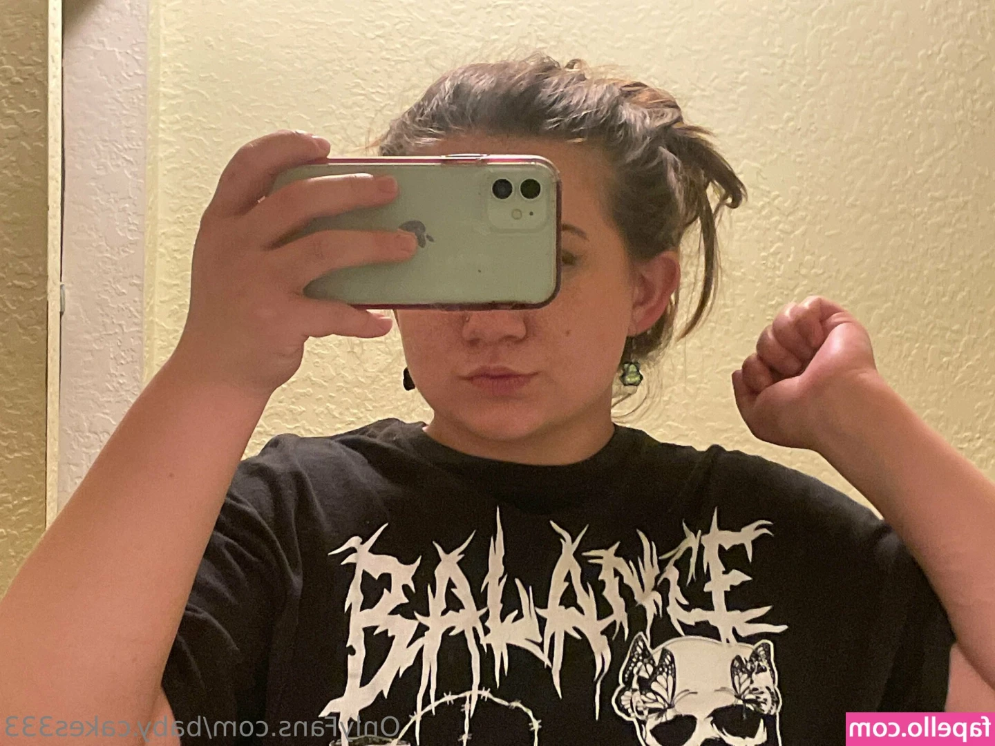 baby.cakes333 [ baby-cakes333 ] - i want to fulfill your fantasies  subscribe and tell me what you want