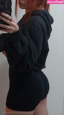 spoiledhottieamelia - It’s rare that I use the onlyfans camera ☺️ Hi from above