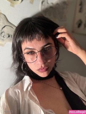 chloe.magma [ chloe-magma ] - Decided I want to give you the best baby, so all my feet Content is