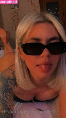 mila_grace [ mila-grace ] - Mis fotos son como los chicles   te quedas pegado My photos are like