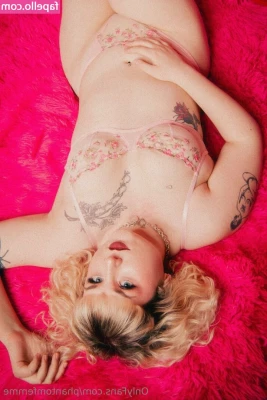 phantomfemme - So thinking about doing Snapchat calls  So we can chat with each