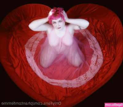 phantomfemme - I can't..reach...