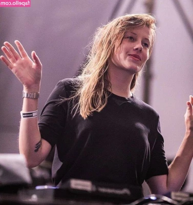 Charlotte De Witte [ charlotte-de-witte ] - Smack it