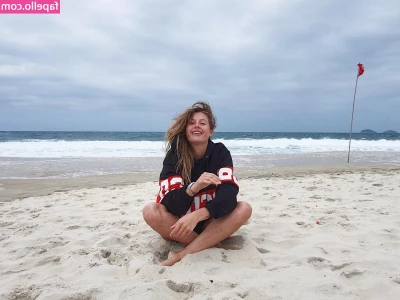 Charlotte De Witte [ charlotte-de-witte ] - When I say a snack I mean it  Never be to tired fellas  If a woman