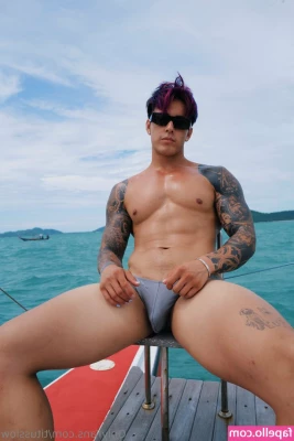 titusslow - Mmmm, what would you do if you had me in this position?🥵