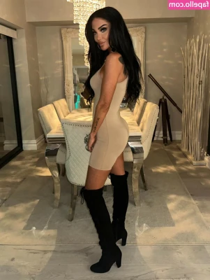 Tulisa Contostavlos [ tulisa-contostavlos ] - Tan Legs and White Babydoll Lingerie - I feel sexy wearing them.