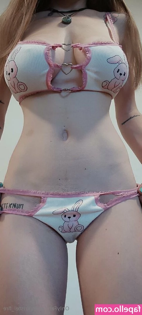 kristel_fire [ kristel-fire ] - If I was bent over like this in front of you what are you going to do